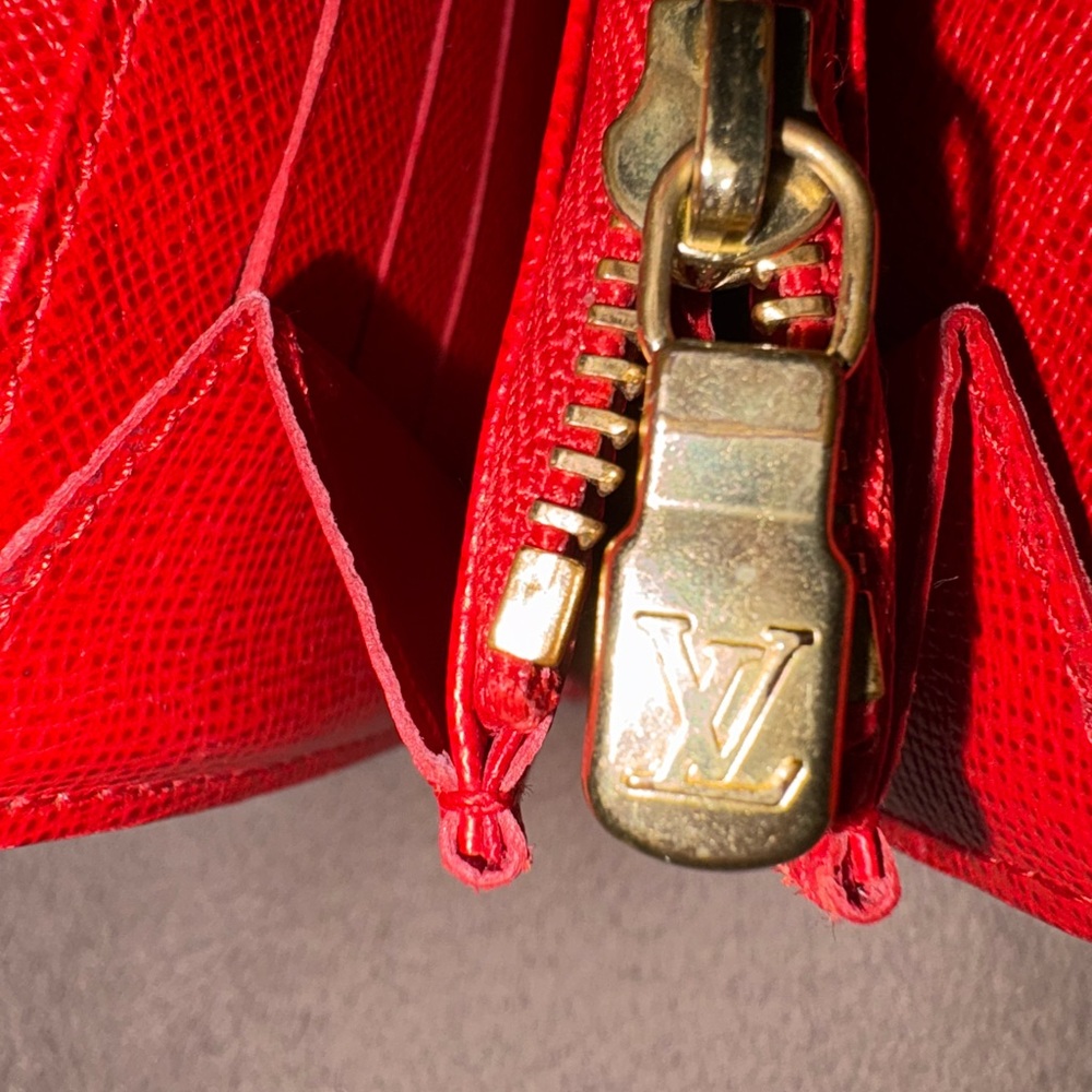 LV Bellboy Wallet - Picture 8 of 9